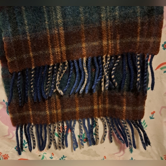 Vintage 80s Paul Costelloe Blue & Red Plaid Wool Casual Unisex Scarf w/ Fringe - Picture 4 of 7